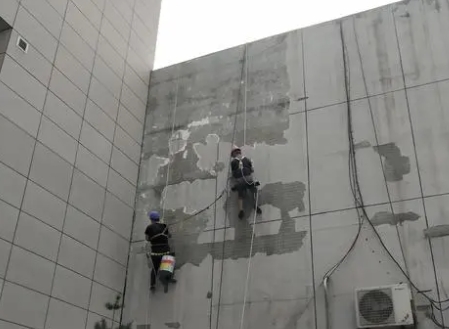 景洪楼顶漏水维修公司分享下景洪外墙防水的注意事项